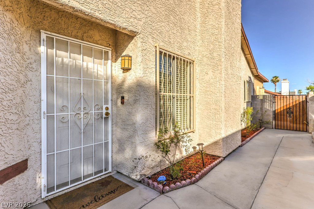 4421 Mossy Rock Court