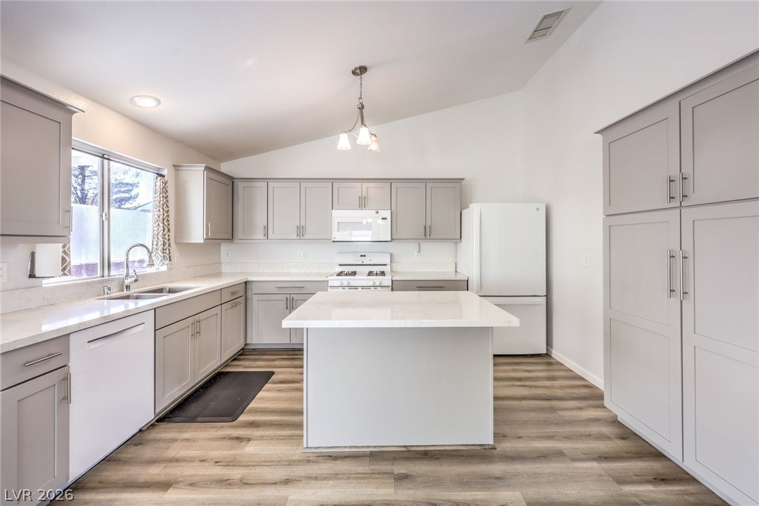 1045 Misty Rose Avenue