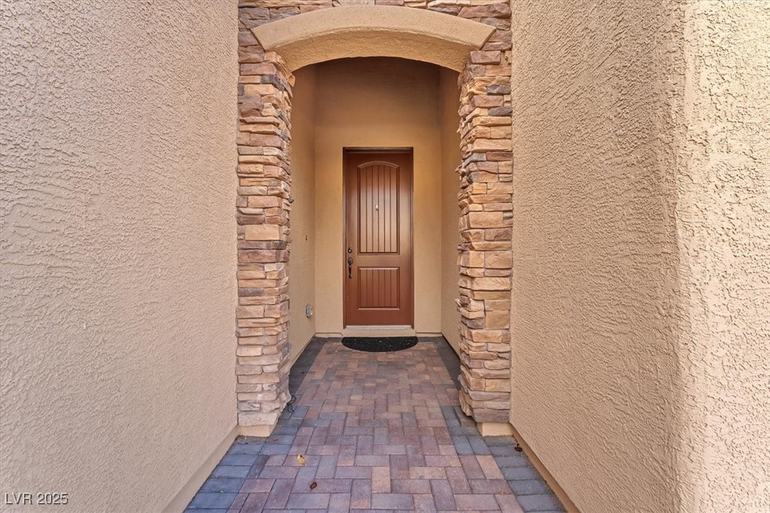 219 White Mule Avenue