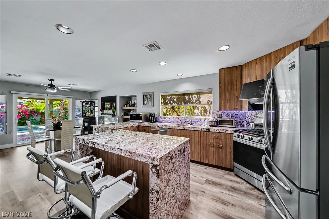 627 Landview Court