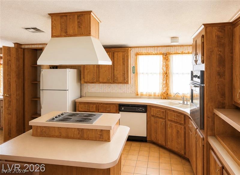 1645 E State Highway 168