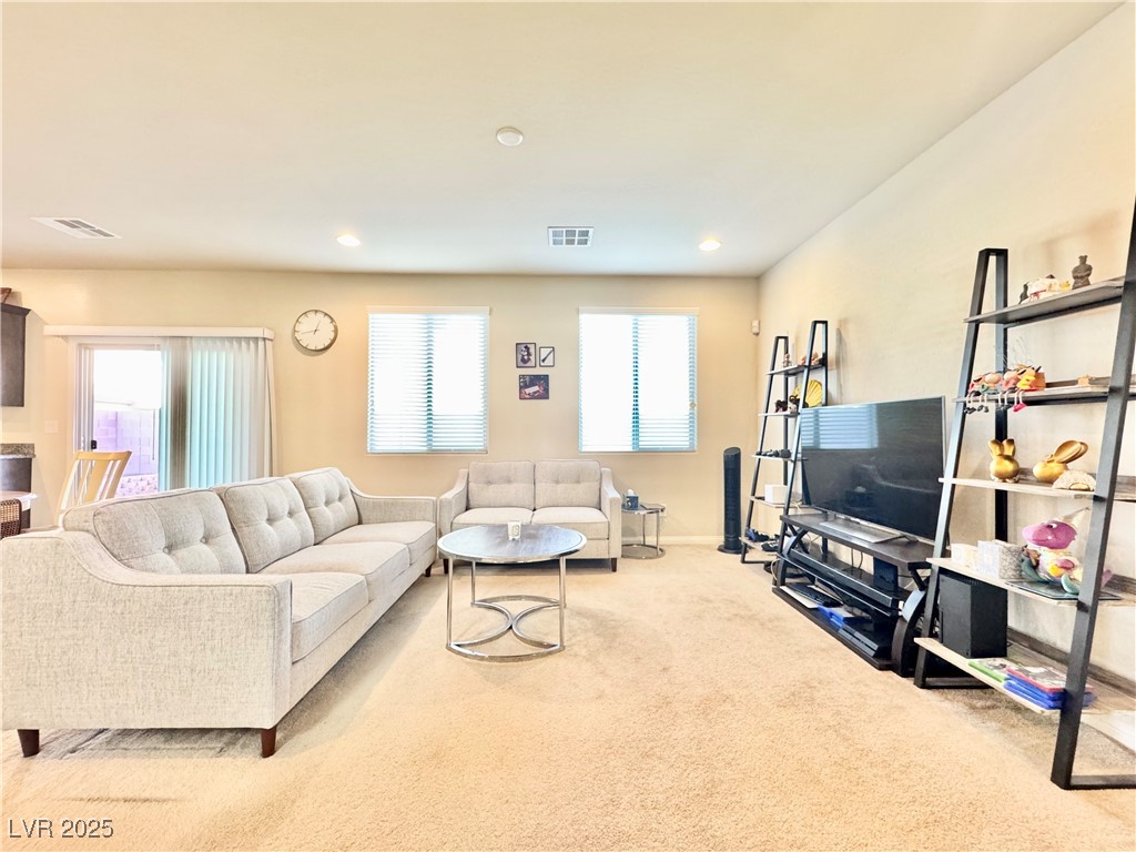 8938 Whitten Park Avenue