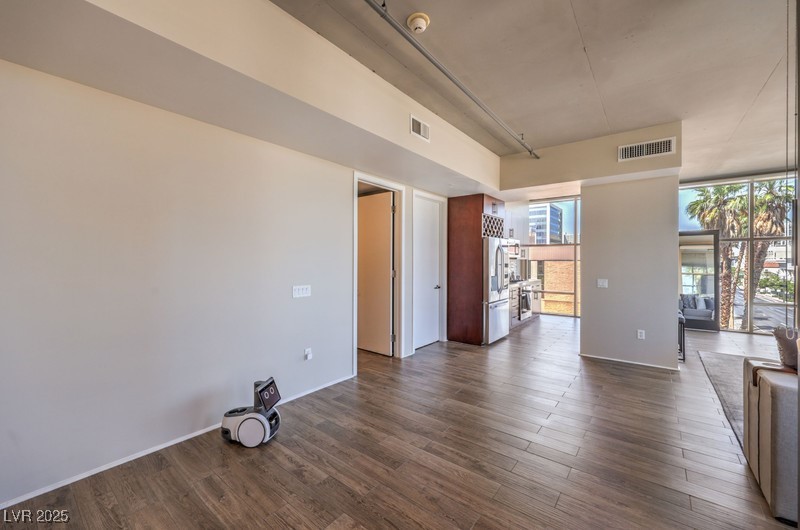 353 E Bonneville Avenue 379