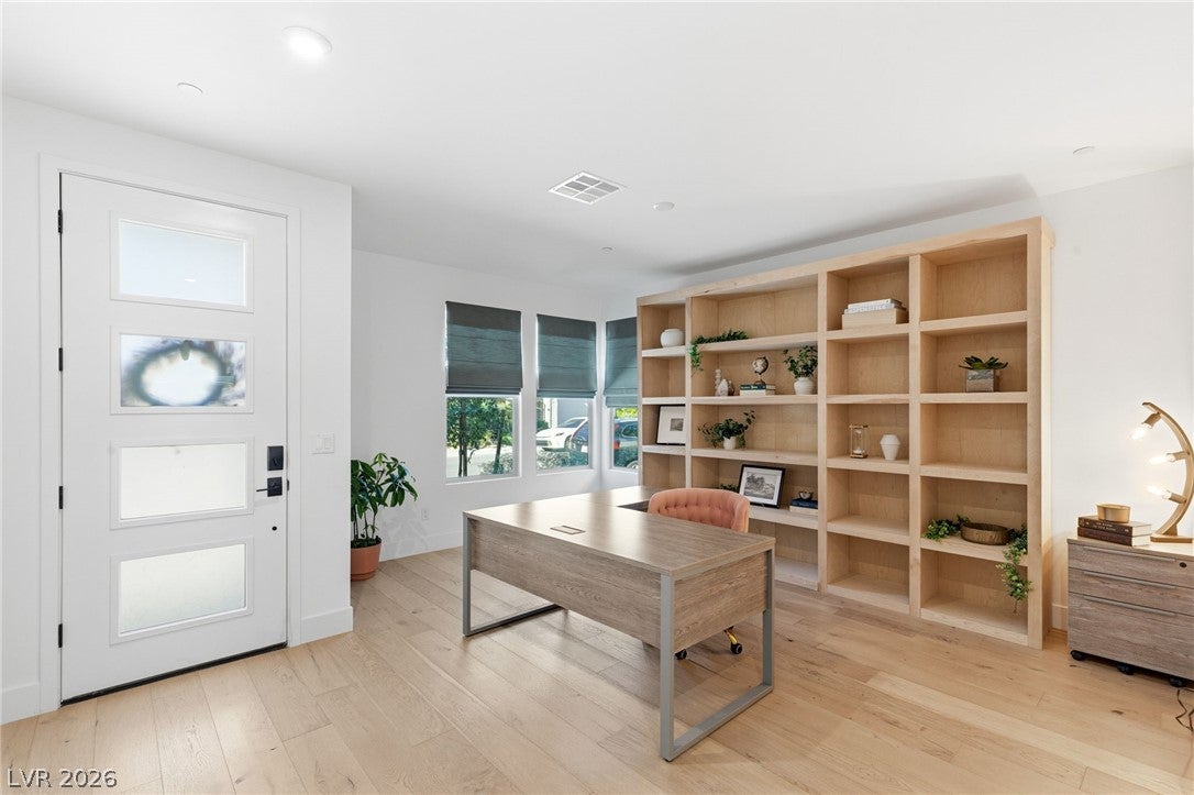 3263 Fountaintree Avenue