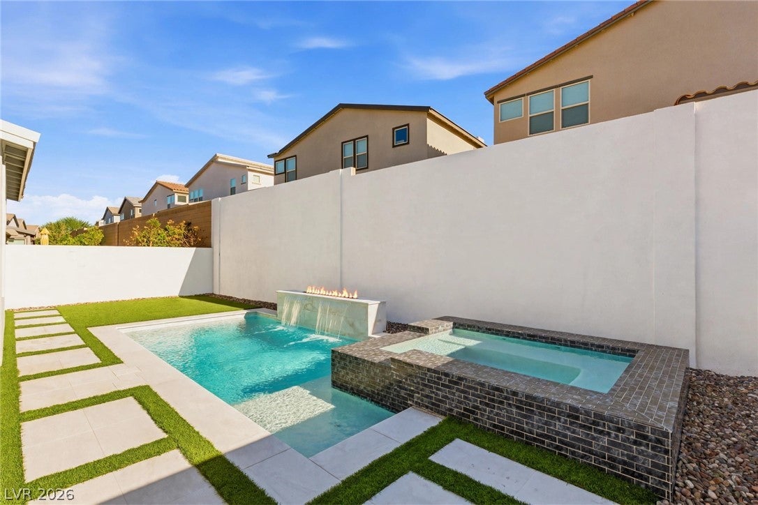 3263 Fountaintree Avenue