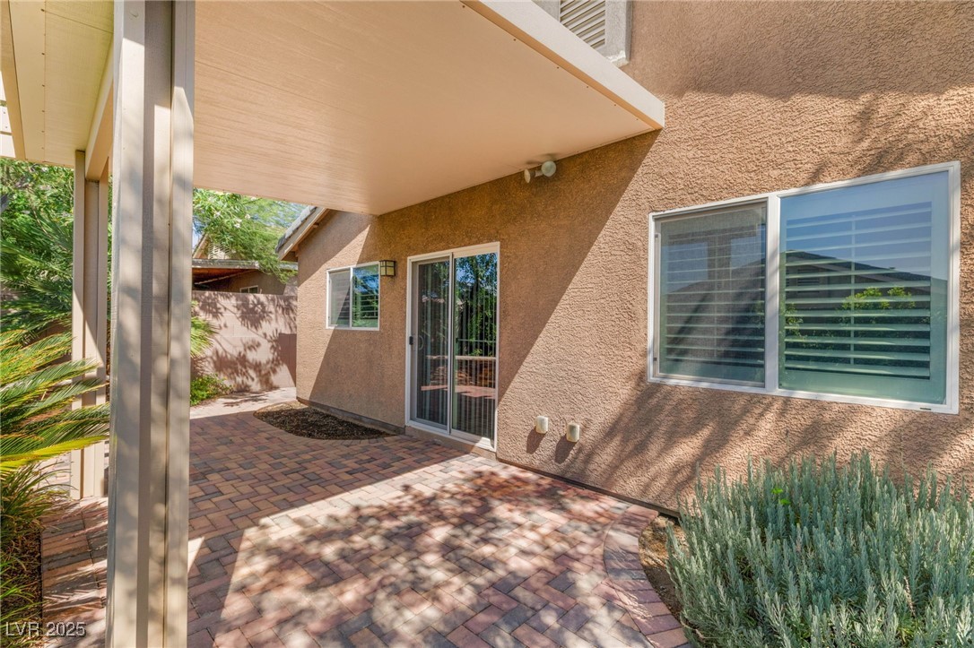 Las Vegas, Nevada 89147, United States, 4 Bedrooms Bedrooms, ,3 BathroomsBathrooms,Residential,Active,191640