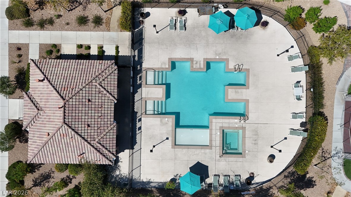 9221 Valley Betica Avenue