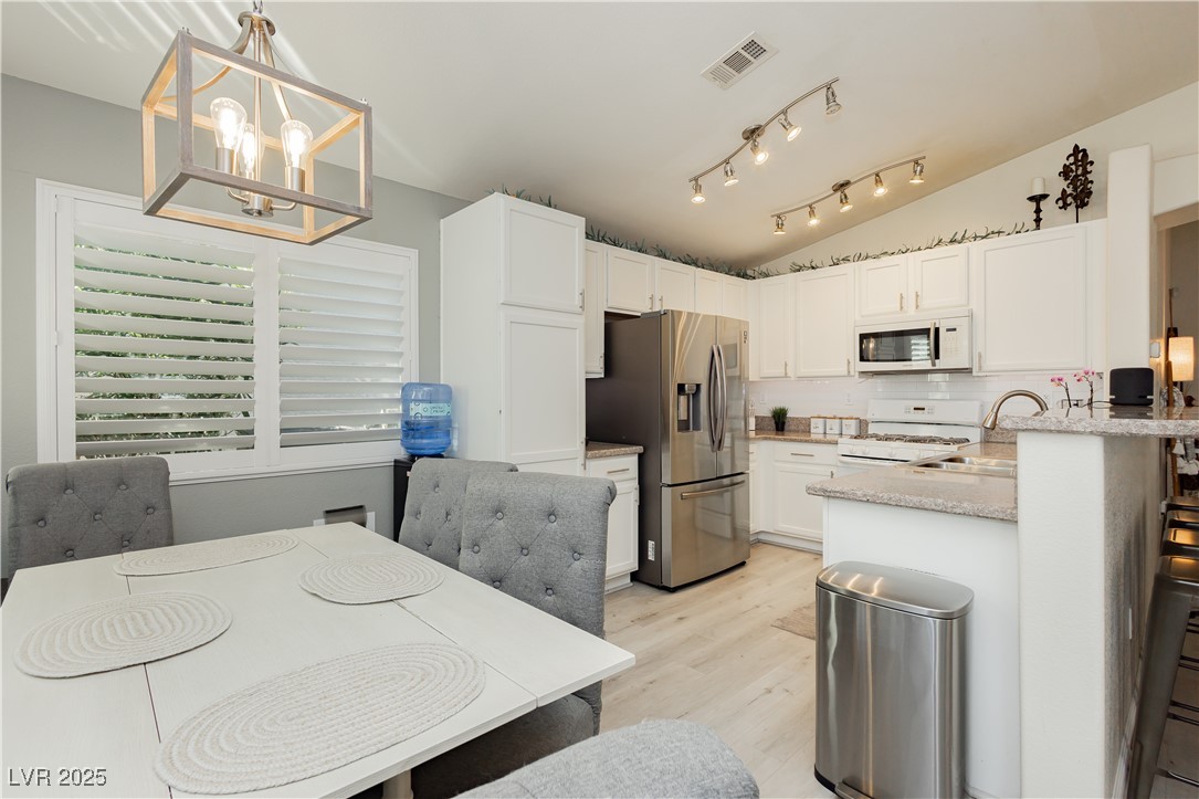 504 Painted Cloud Place, Las Vegas, Nevada image 16