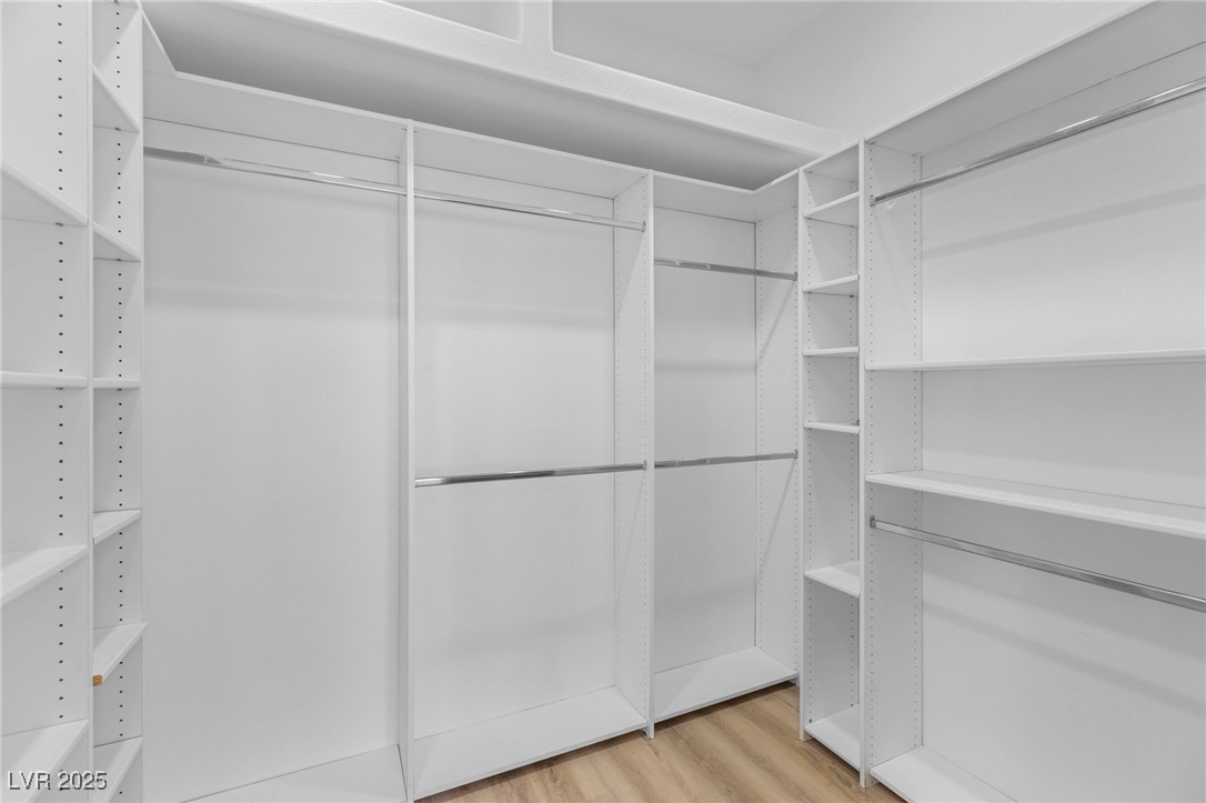 Las Vegas, Nevada 89134, United States, 2 Bedrooms Bedrooms, ,2 BathroomsBathrooms,Residential,Active,218489