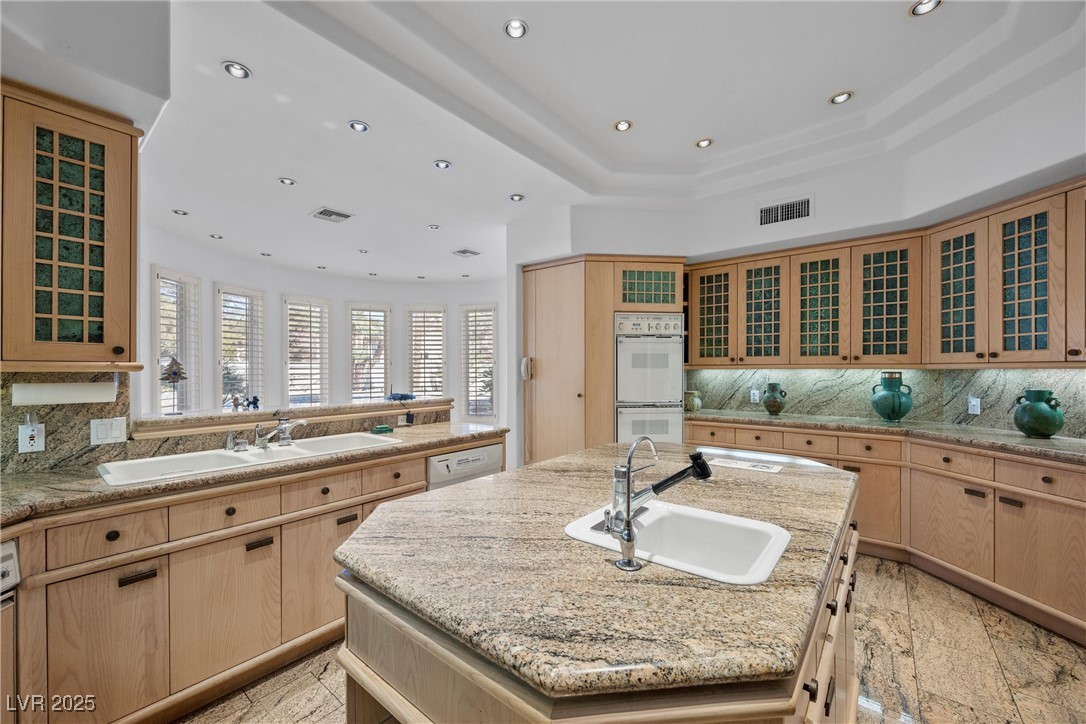 Las Vegas, Nevada 89113, United States, 3 Bedrooms Bedrooms, ,5 BathroomsBathrooms,Residential,Active,94304