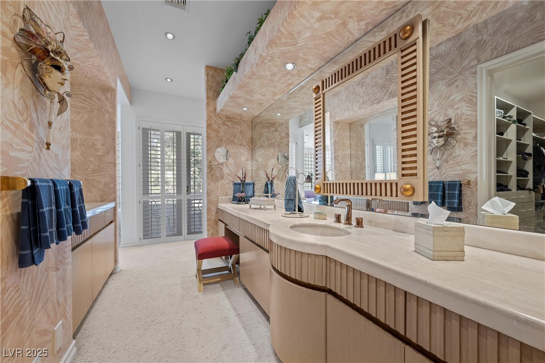 Las Vegas, Nevada 89113, United States, 3 Bedrooms Bedrooms, ,5 BathroomsBathrooms,Residential,Active,94304