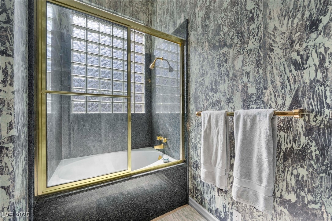 Las Vegas, Nevada 89113, United States, 3 Bedrooms Bedrooms, ,5 BathroomsBathrooms,Residential,Active,94304