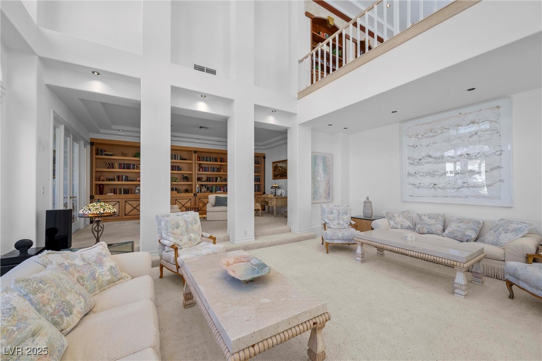 Las Vegas, Nevada 89113, United States, 3 Bedrooms Bedrooms, ,5 BathroomsBathrooms,Residential,Active,94304