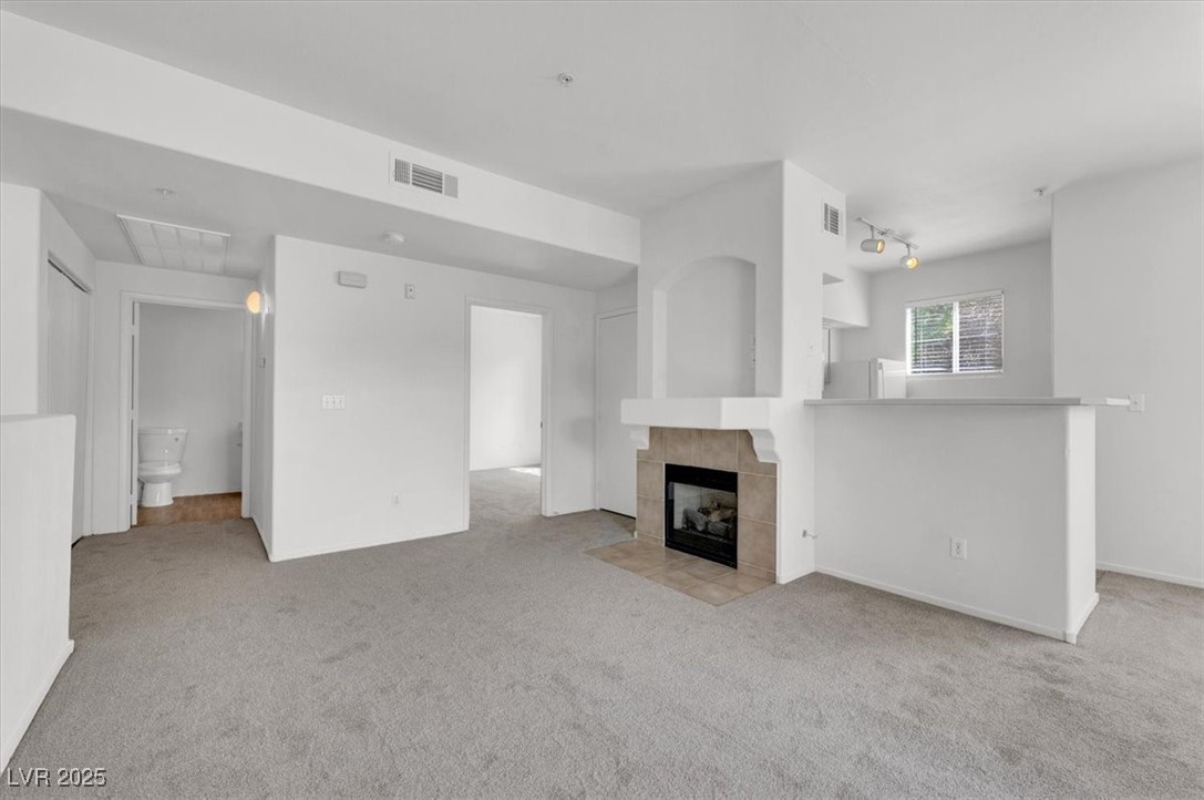 Las Vegas, Nevada 89148, United States, 2 Bedrooms Bedrooms, ,2 BathroomsBathrooms,Residential,Active,216631