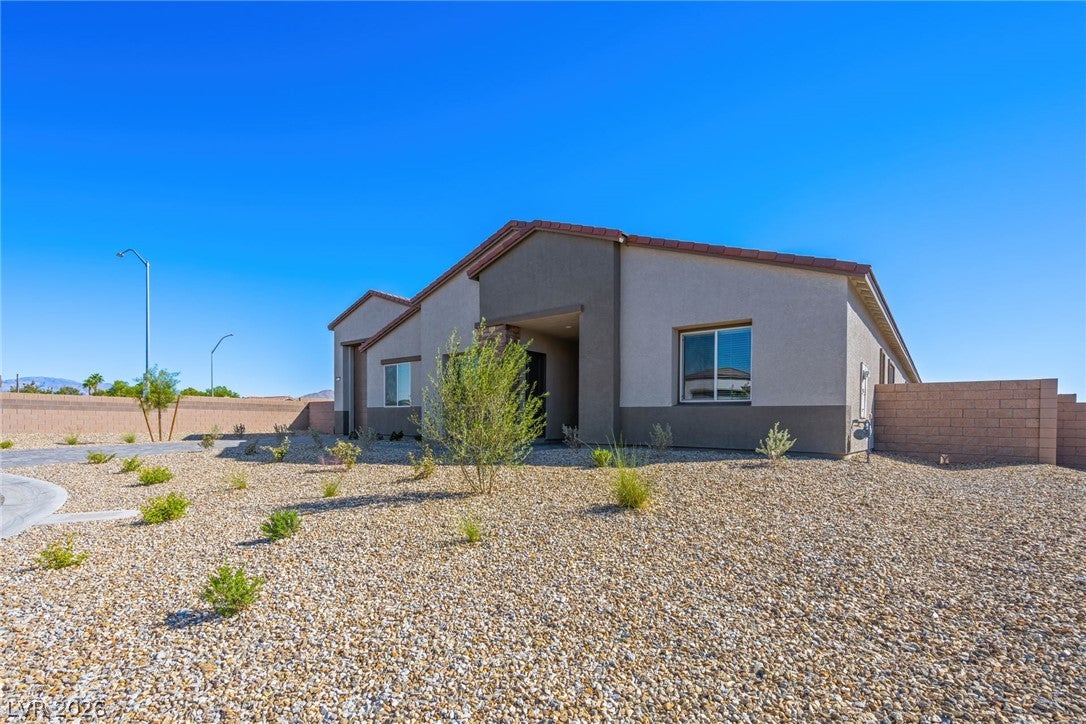 5584 Discovery Rock Street