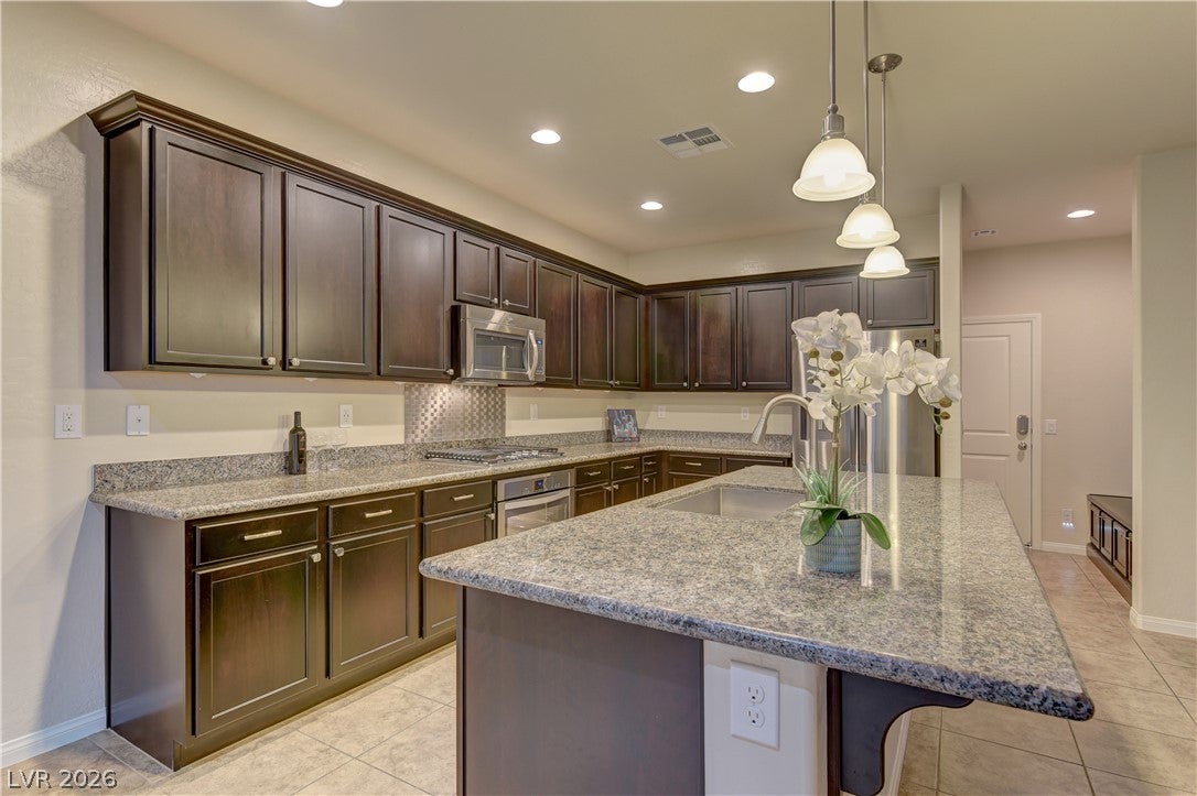 9667 Treeline Run Avenue