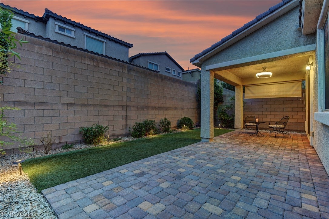 9667 Treeline Run Avenue