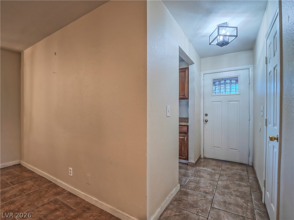 1103 Arrowhead Avenue