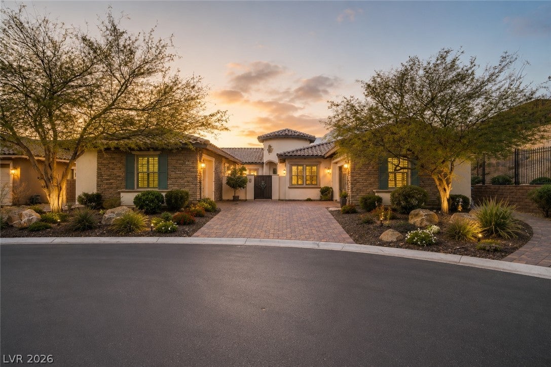 Properties 2 81 Navarra Canyon Court