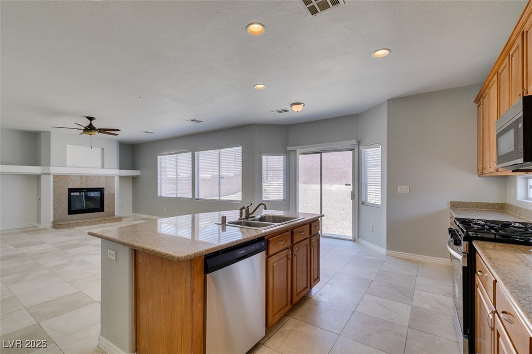 North Las Vegas, Nevada 89032, United States, 4 Bedrooms Bedrooms, ,3 BathroomsBathrooms,Residential,Active,160250