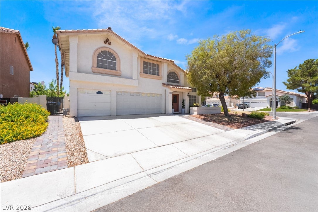 2835 Via Terra Street