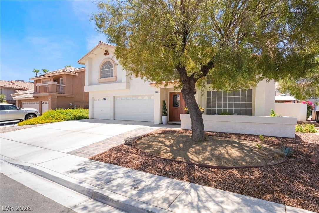 2835 Via Terra Street