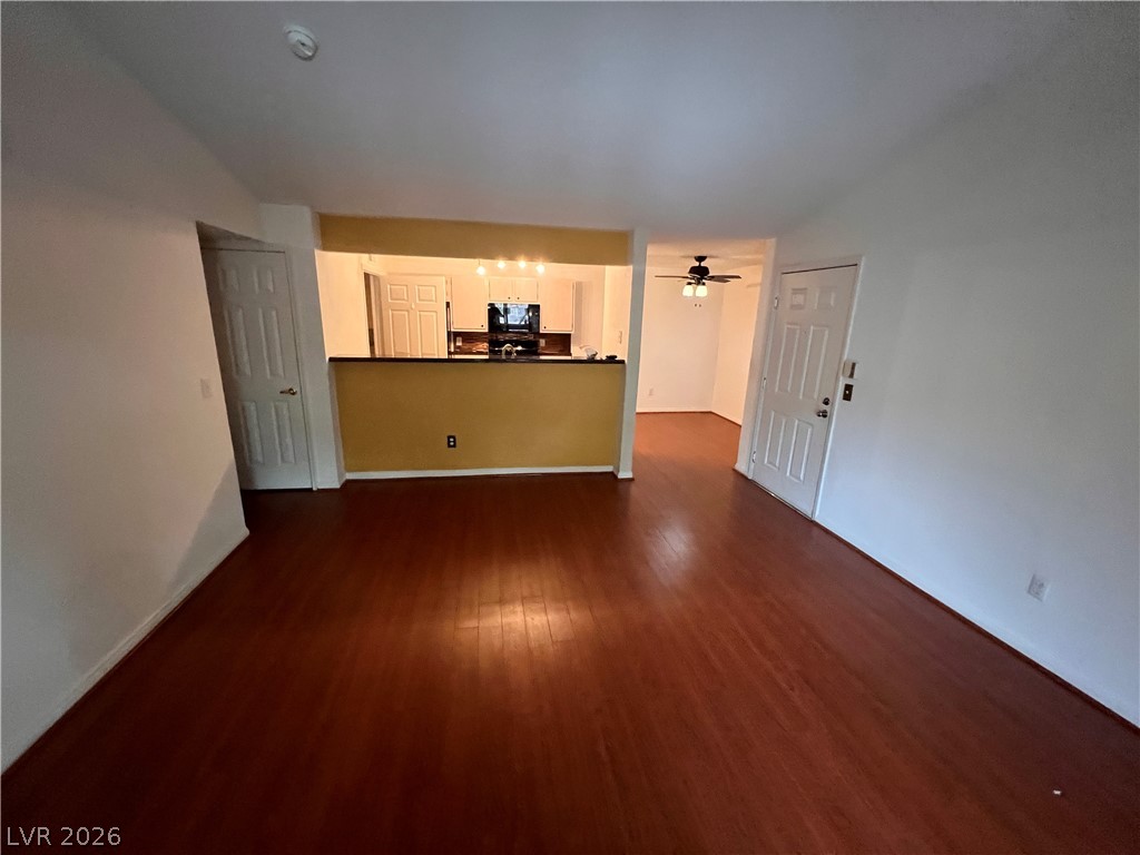 231 W Horizon Ridge Parkway 1421