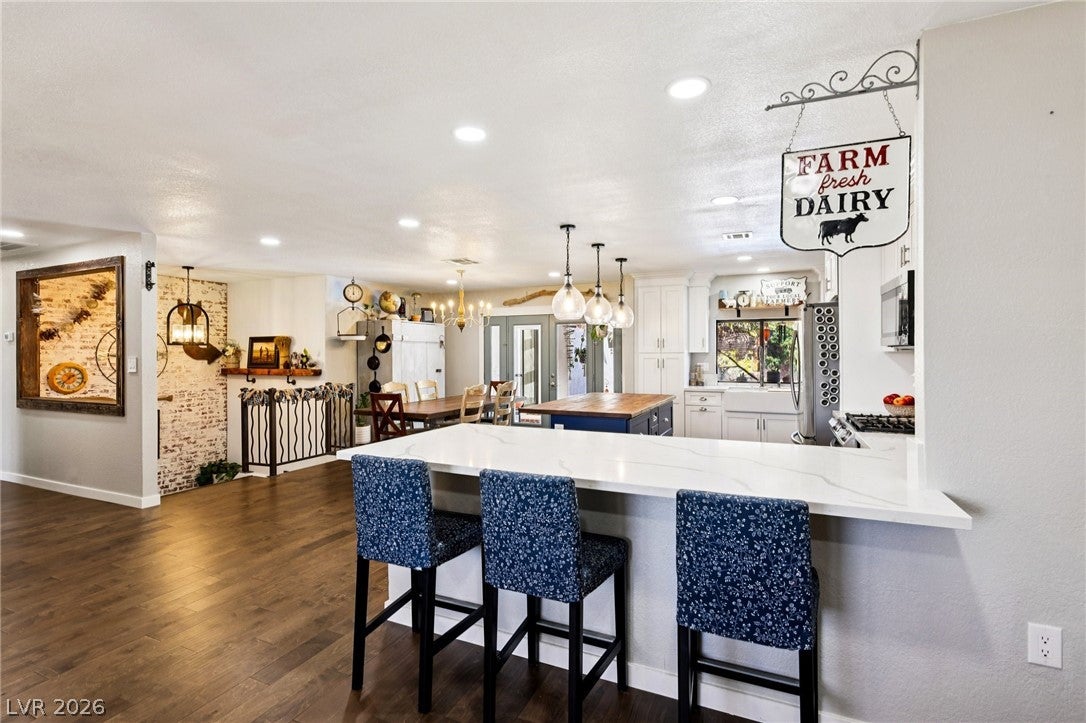 900 Fairway Drive