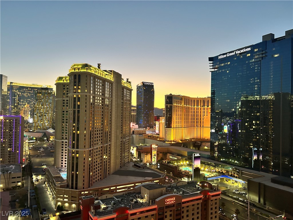 Las Vegas, Nevada 89109, United States, 1 Bedroom Bedrooms, ,2 BathroomsBathrooms,Residential,Active,147636