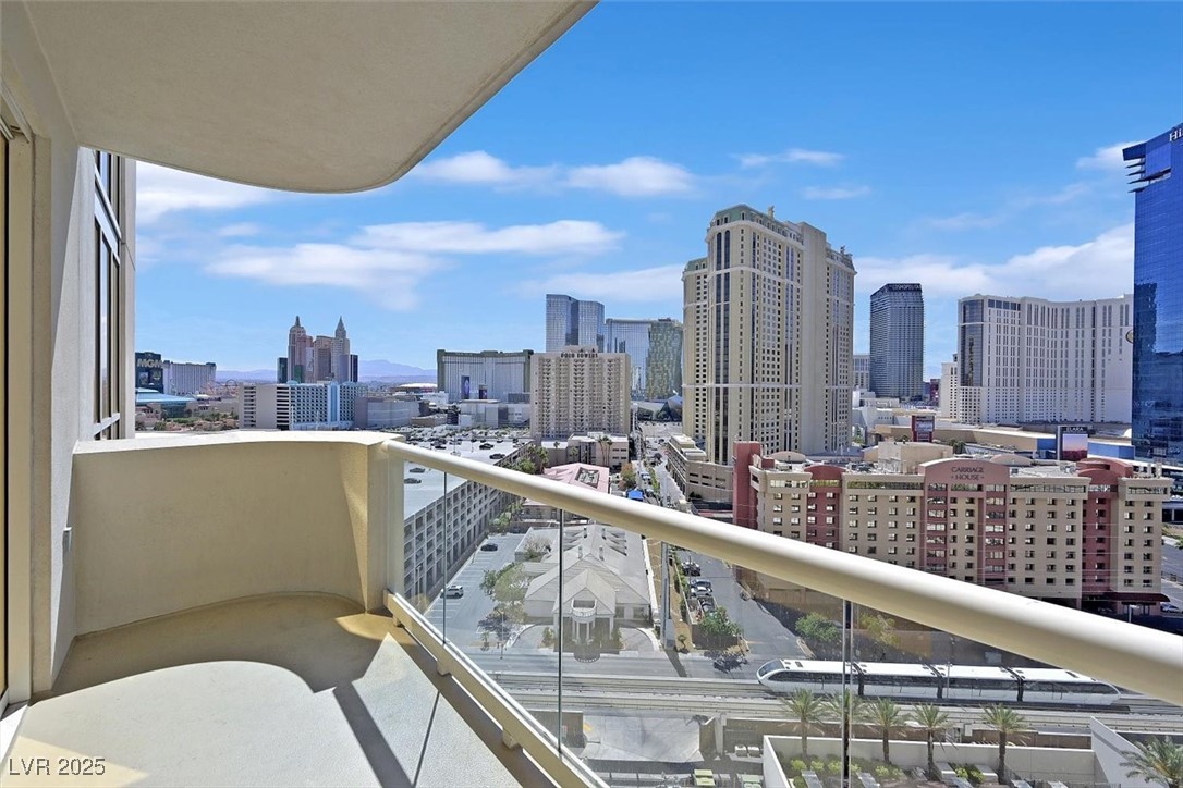 Las Vegas, Nevada 89109, United States, 1 Bedroom Bedrooms, ,2 BathroomsBathrooms,Residential,Active,147636