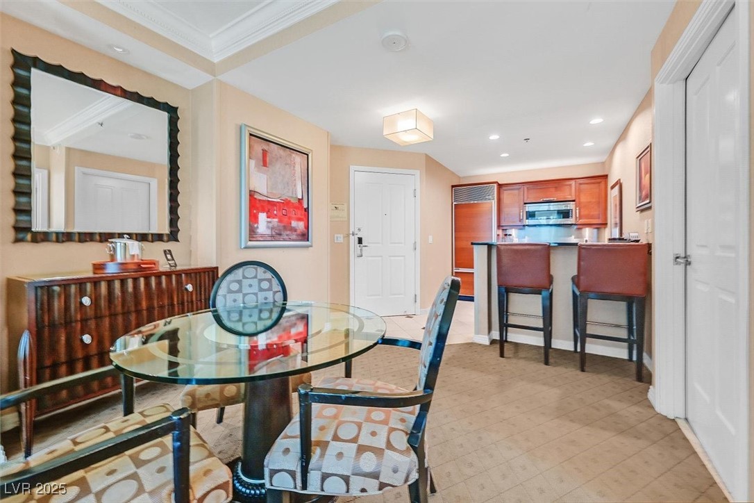 Las Vegas, Nevada 89109, United States, 1 Bedroom Bedrooms, ,2 BathroomsBathrooms,Residential,Active,147636