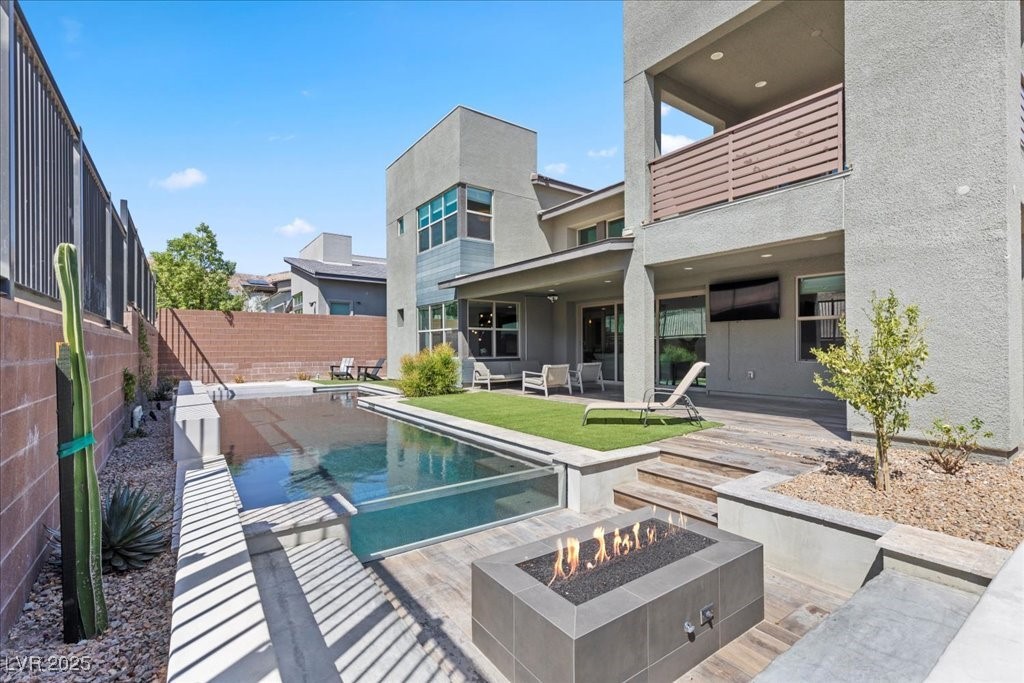 Properties 1 10215 Meridian Hill Avenue