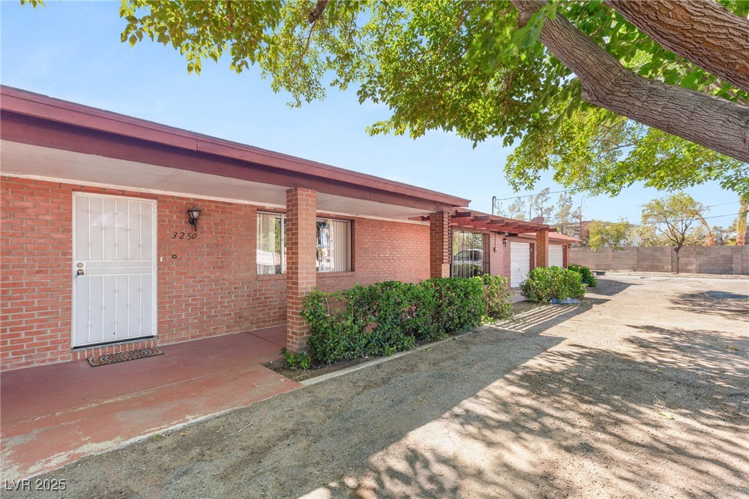 Las Vegas, Nevada 89146, United States, 3 Bedrooms Bedrooms, ,2 BathroomsBathrooms,Residential,Active,134667