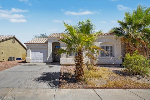 Homes For Sale - 1704 Crystal Chimes Drive<br/> Clark County, Las Vegas, NV 89106