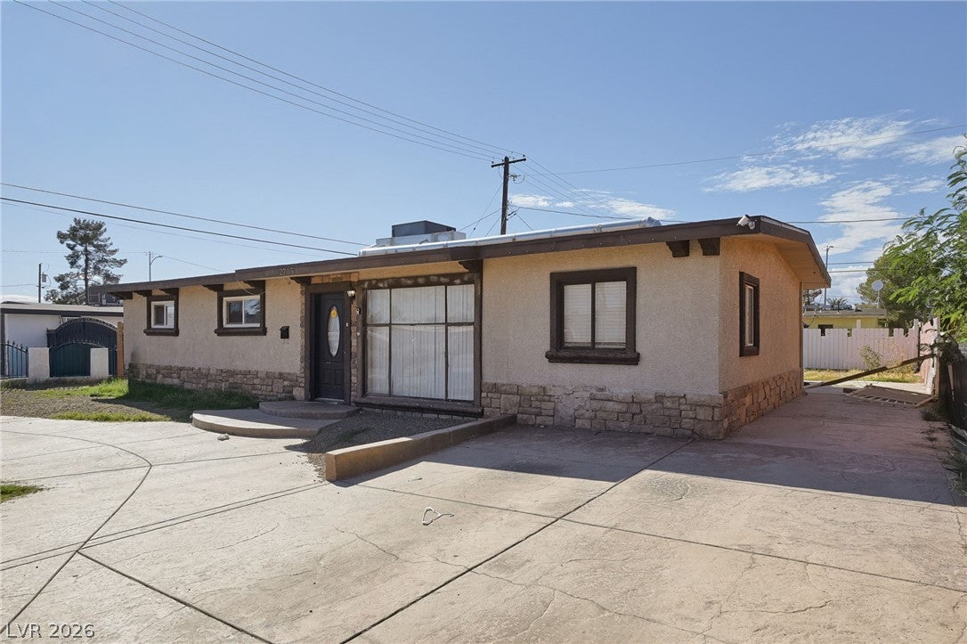 2705 Berg Street