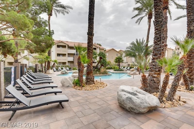 4200 S Valley View Boulevard 3051