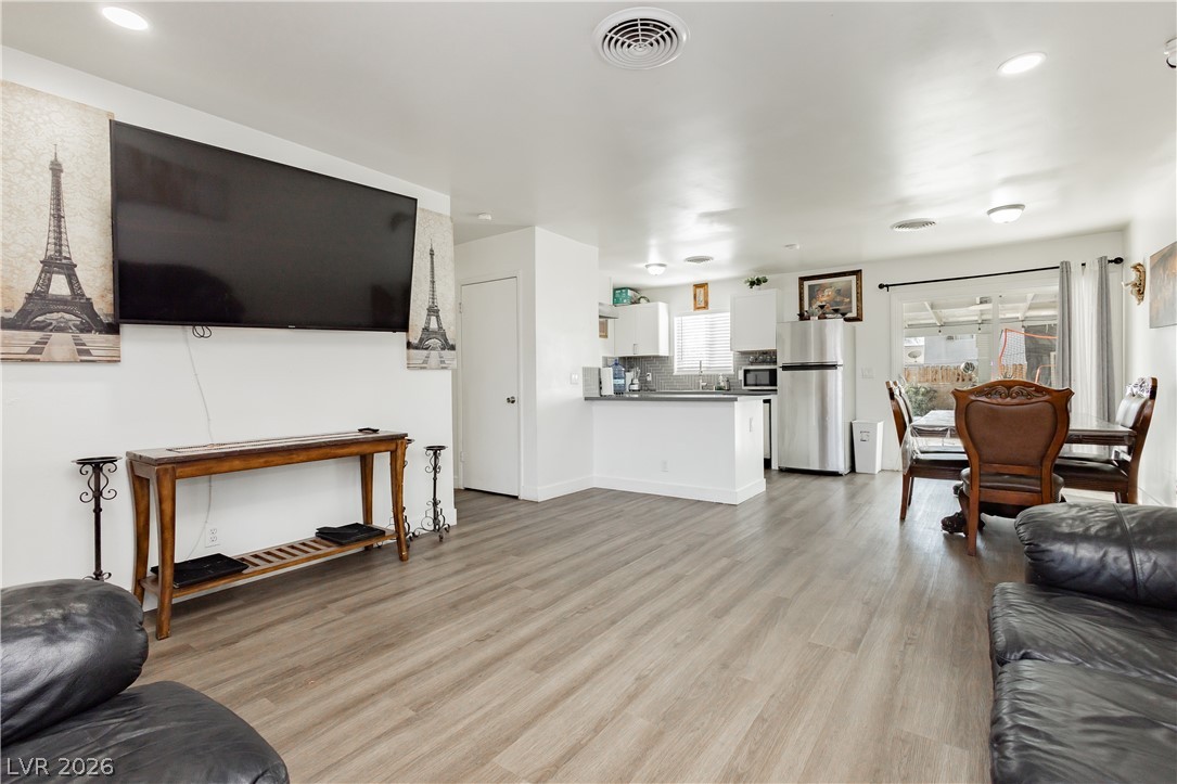 4809 Sunny Brook Avenue