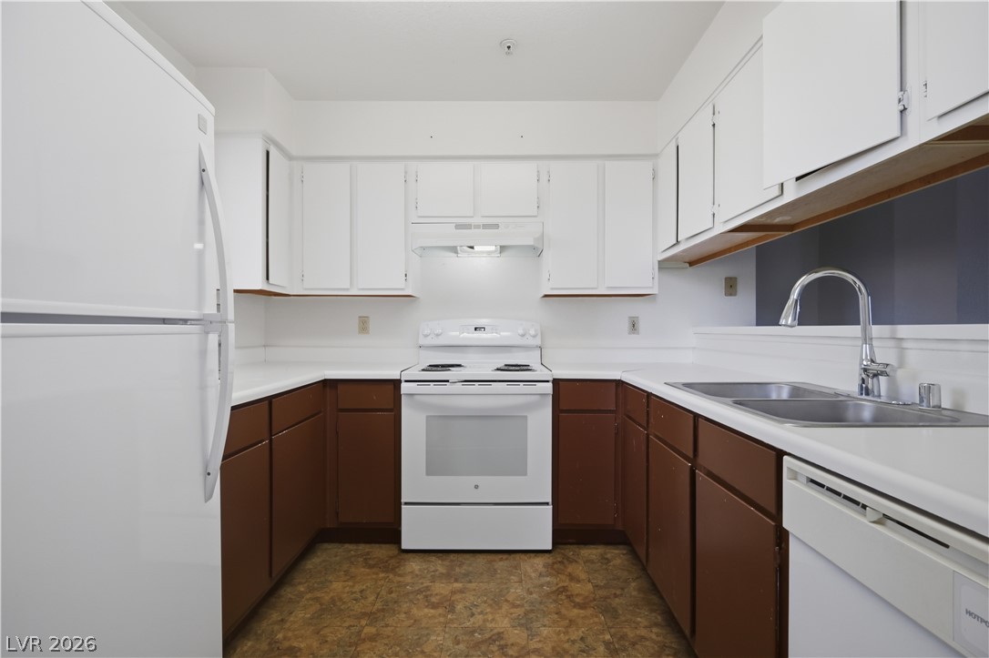 2072 Mesquite Lane 201