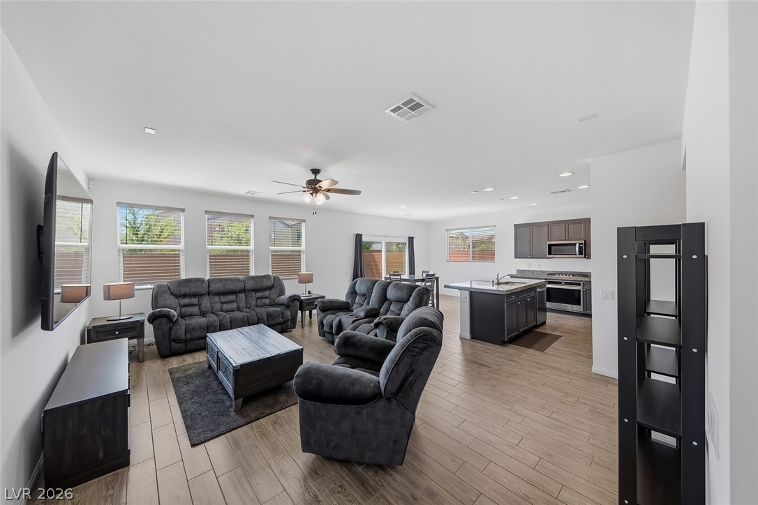 4559 Wyncrest Avenue