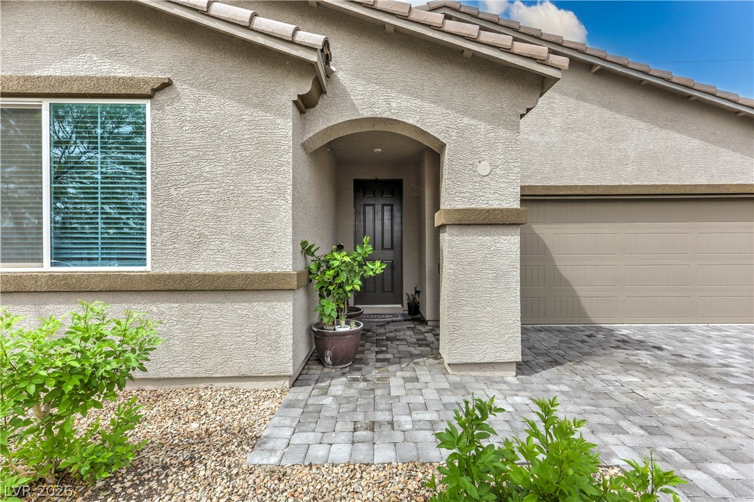 5123 Stonecrop Street