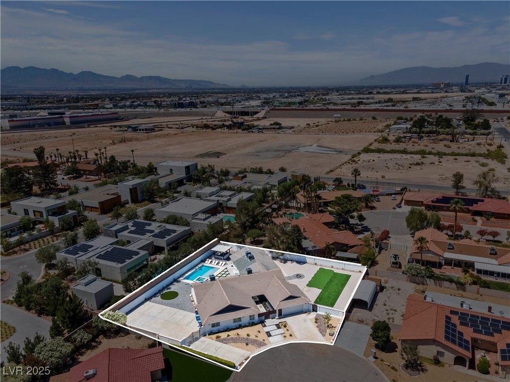 Photo of 6971 Arville Street, Las Vegas, NV 89118 (MLS # 2738045)