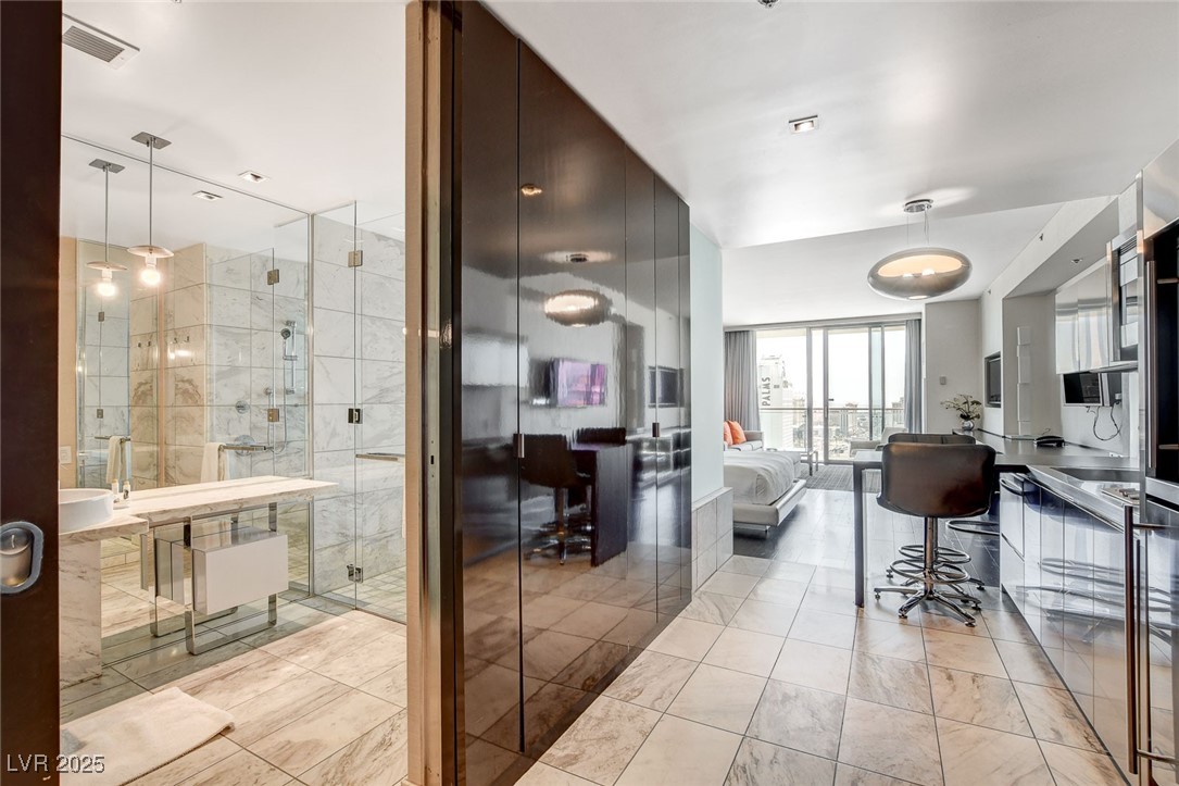 4381 W Flamingo Road 2716