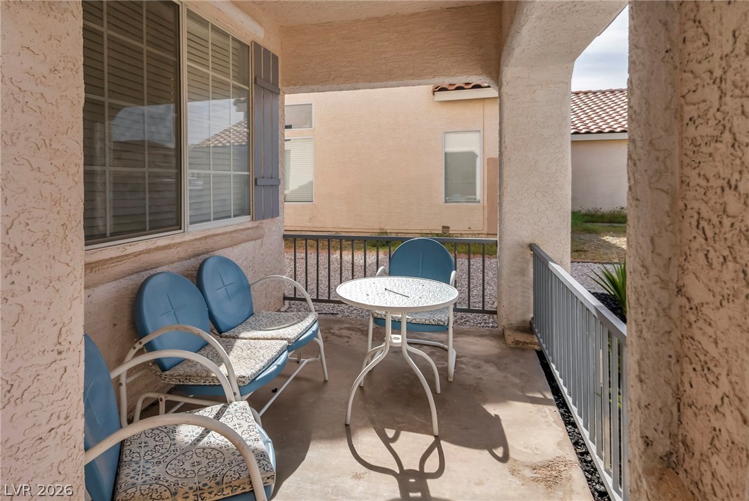 818 Grape Vine Avenue