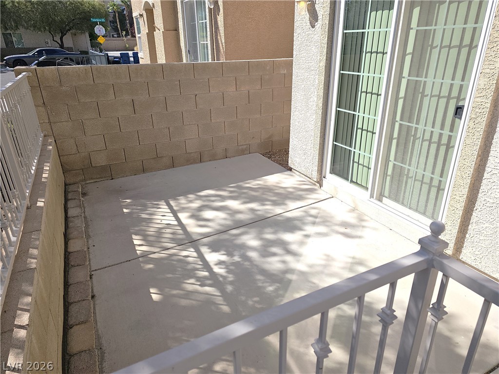 8865 Knickknack Court