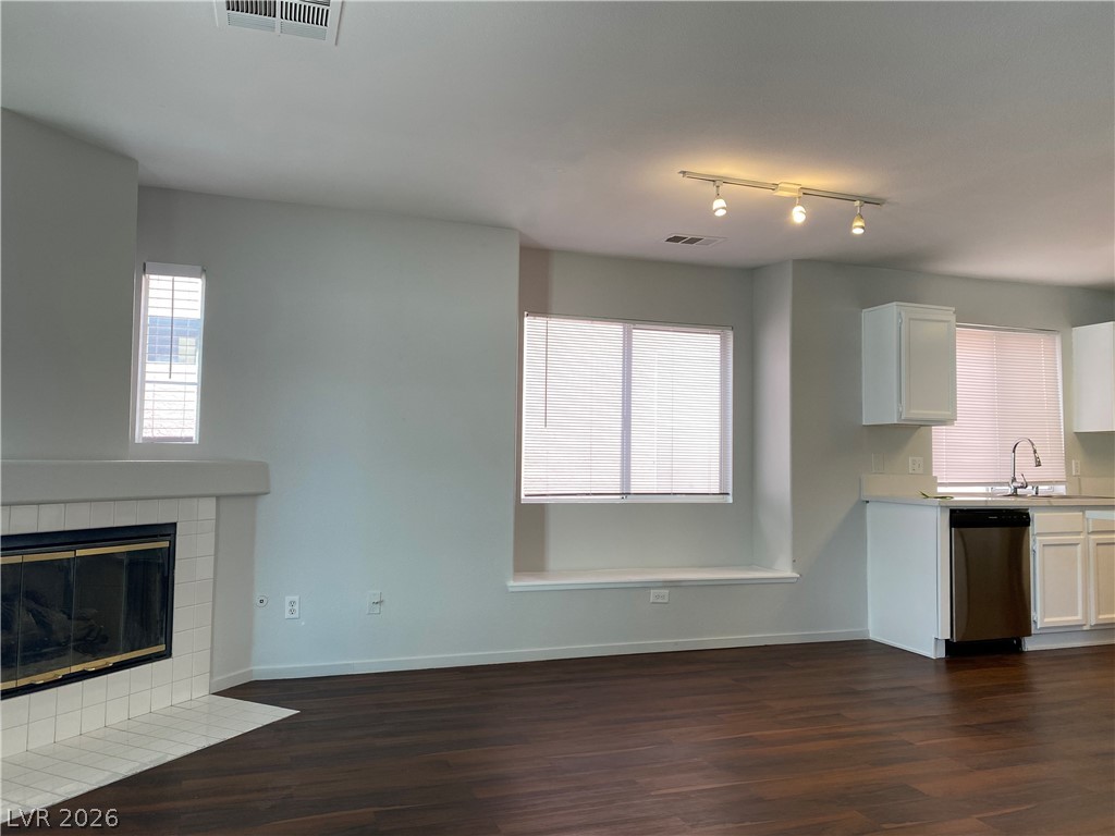 1904 Cedar Bluffs Way