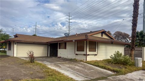 50 Shadow Lane Las Vegas NV 89106