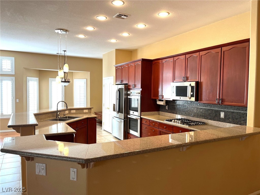 5520 Kings Row Court