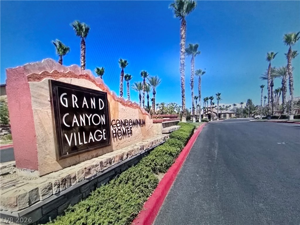 8250 N Grand Canyon Drive 1090