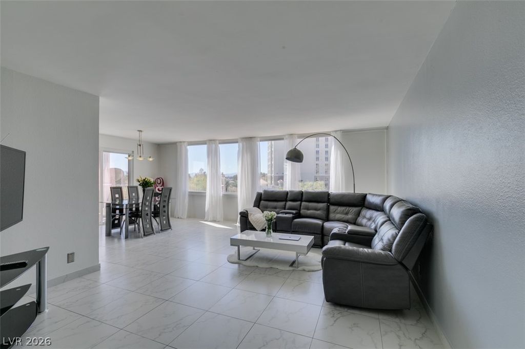 Photo of 205 E Harmon Avenue #511, Las Vegas, NV 89169 (MLS # 2777134)