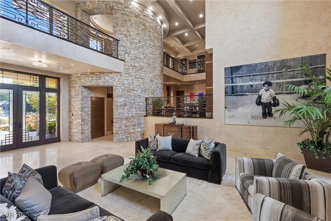 2 Wood Creek Court